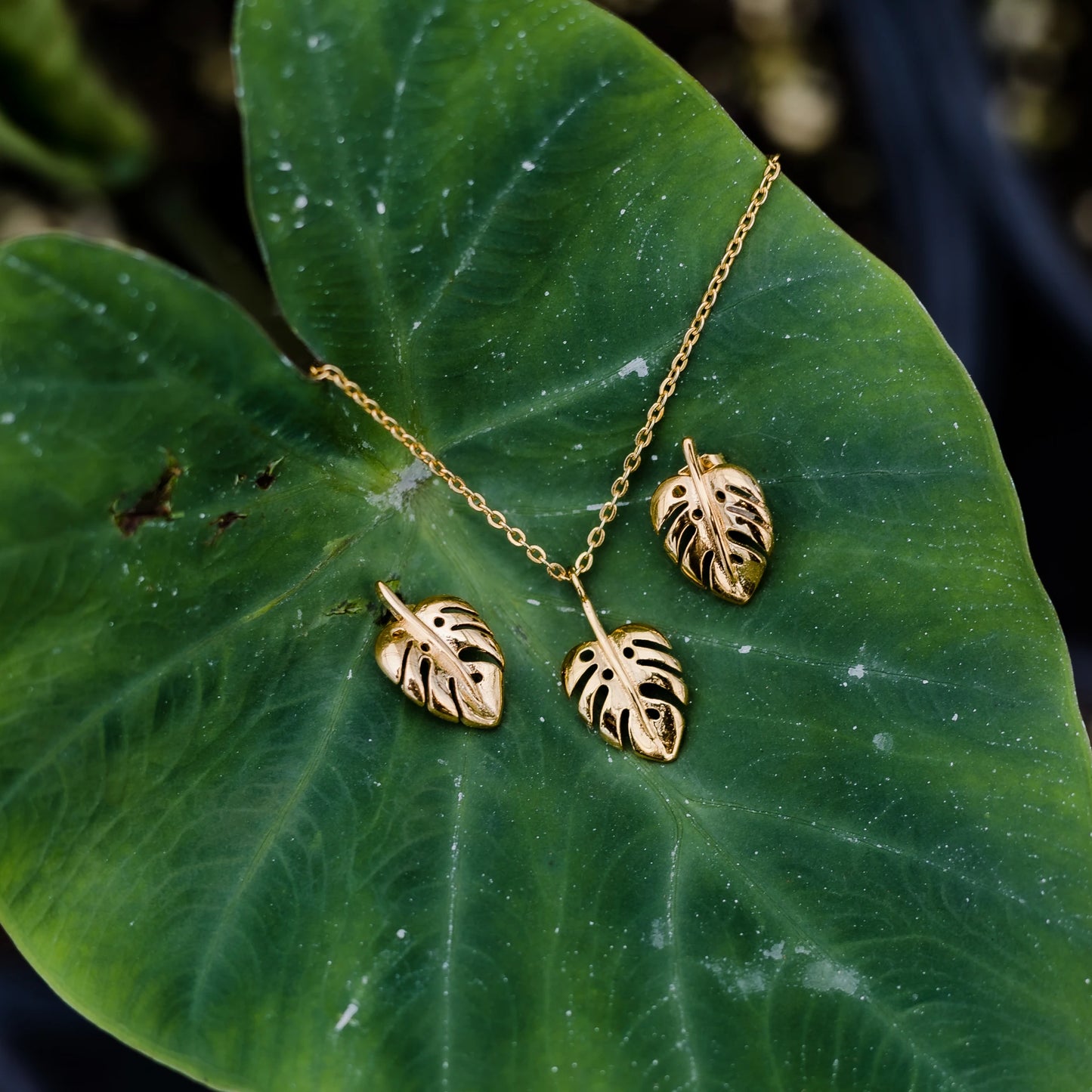 Monstera Necklace and Earrings Set