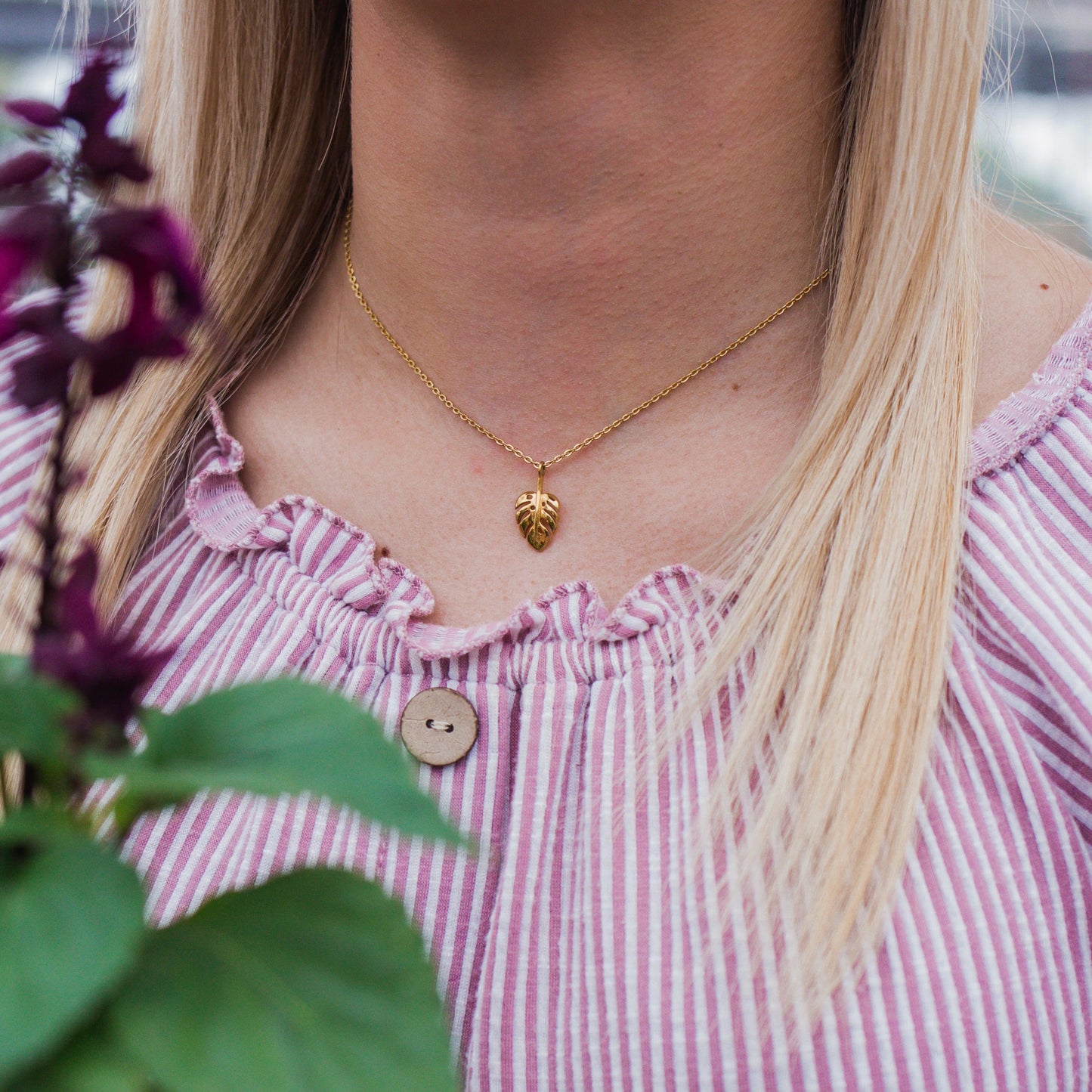 Monstera Necklace