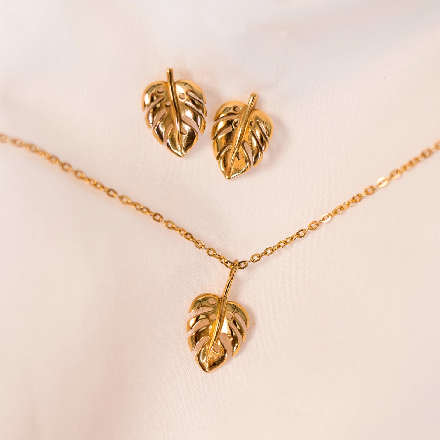 Monstera Necklace and Earrings Set